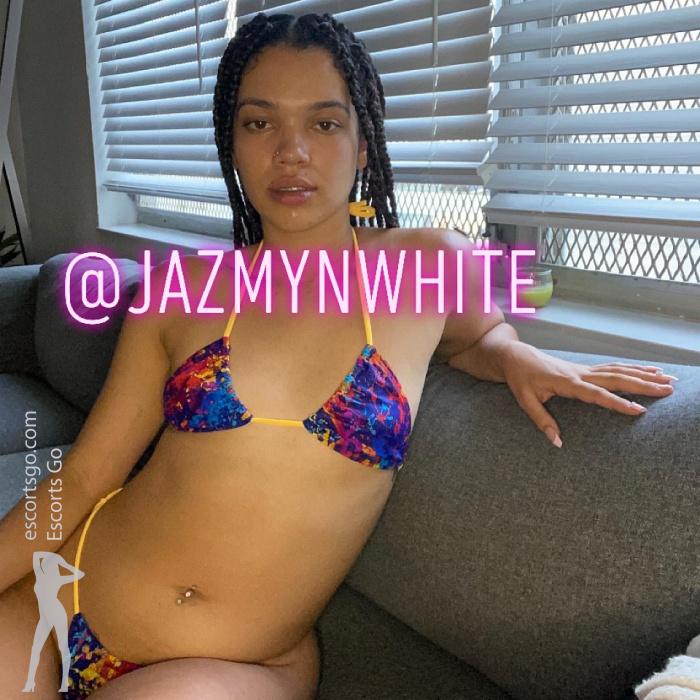 Jazmyn White